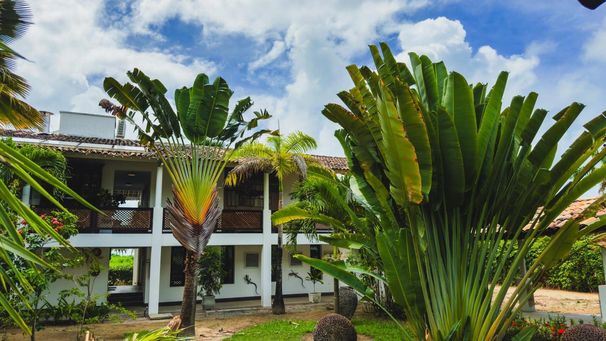 Hotel Casa Acayu 5*